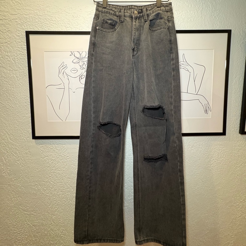Retro Charcoal Distressed Wide-Leg Jeans